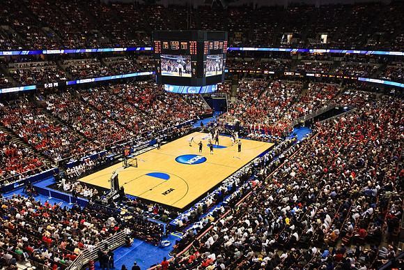 032611_Honda_Center_0130