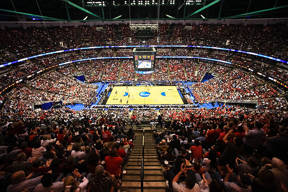 032611_Honda_Center_0127