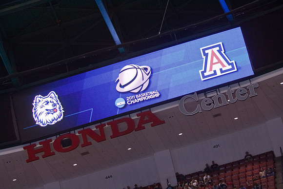 032611_Honda_Center_0001