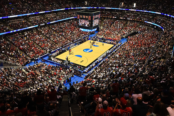 032611_Honda_Center_0140
