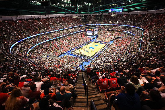 032611_Honda_Center_0147