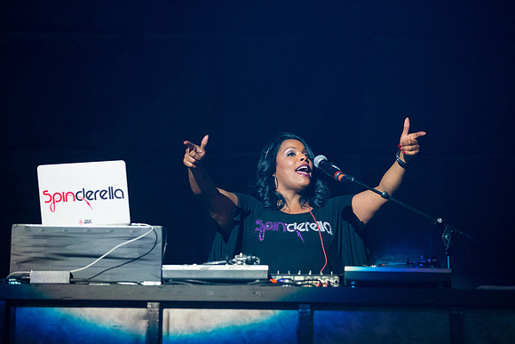 111415_Honda_Center_0407