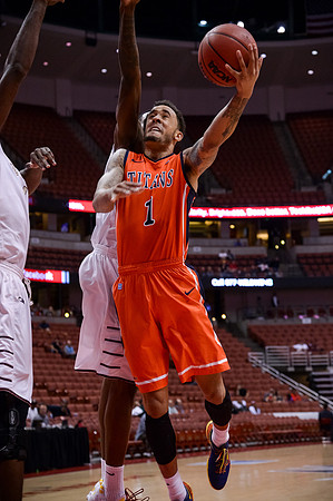 120113_HONDA_CENTER_0122