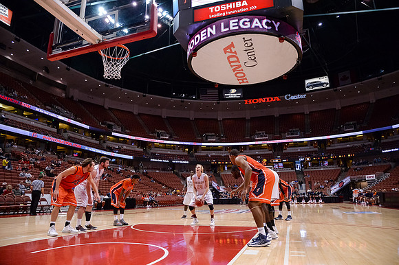120113_HONDA_CENTER_0166