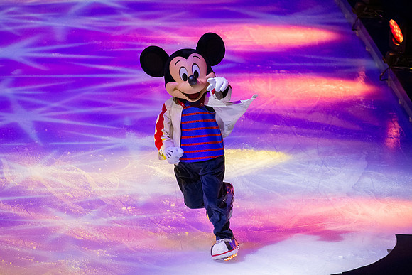 121918_HONDA_CENTER_0034
