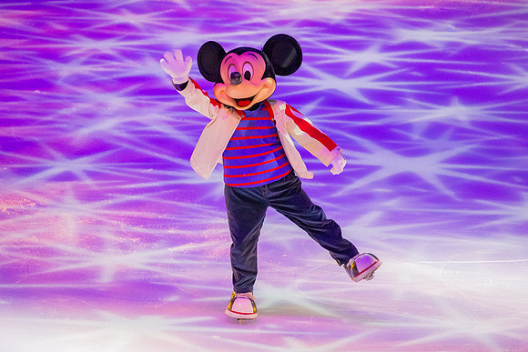 121918_HONDA_CENTER_0041