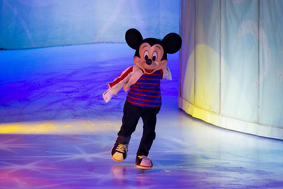 121918_HONDA_CENTER_0026
