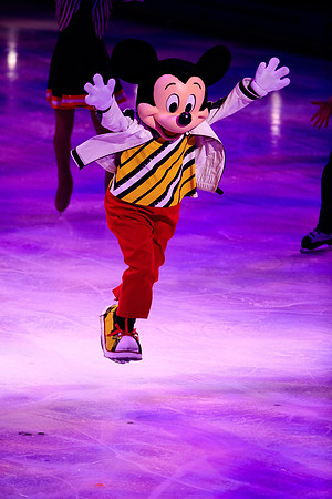 121919_HONDA_CENTER_0044