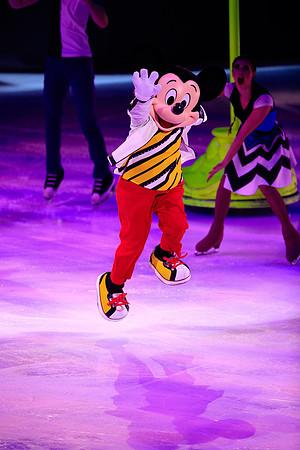 121919_HONDA_CENTER_0043