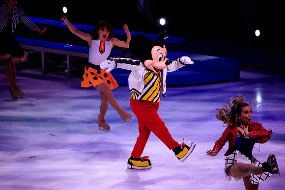 121919_HONDA_CENTER_0052