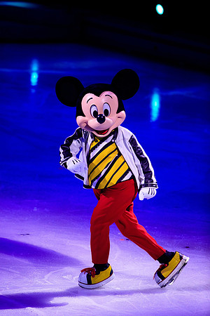 121919_HONDA_CENTER_0086