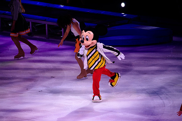 121919_HONDA_CENTER_0053