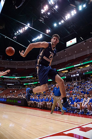 120113_HONDA_CENTER_0238