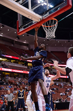 120113_HONDA_CENTER_0195