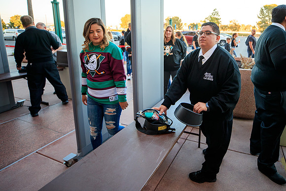 100319_ANAHEIM_DUCKS_0160