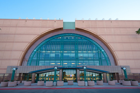 121113_HONDA_CENTER_0016