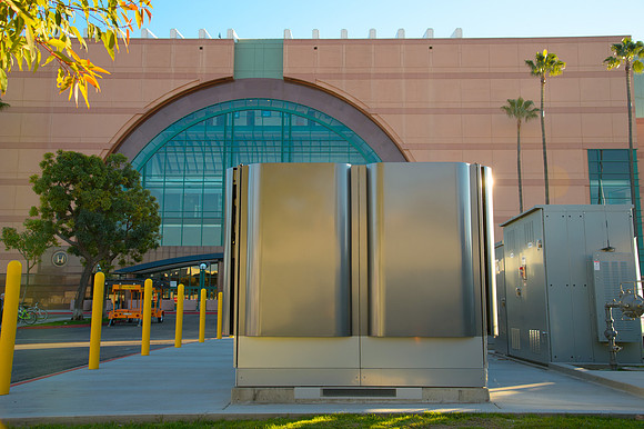 121113_HONDA_CENTER_0009
