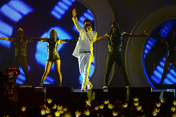 110212_HONDA_CENTER_0192