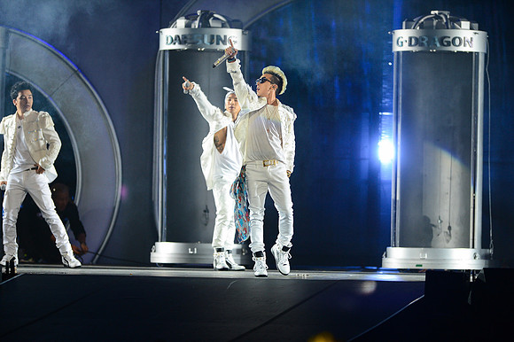 110212_HONDA_CENTER_0070