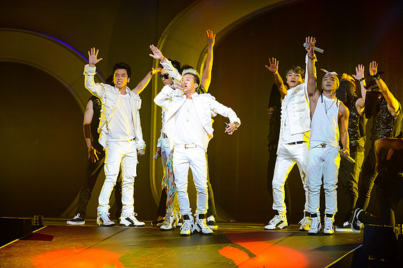 110212_HONDA_CENTER_0136