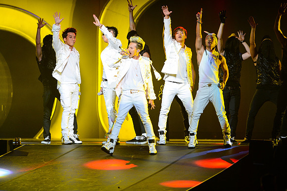 110212_HONDA_CENTER_0110