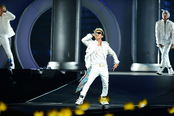 110212_HONDA_CENTER_0022