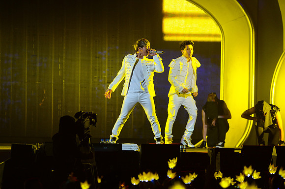 110212_HONDA_CENTER_0167