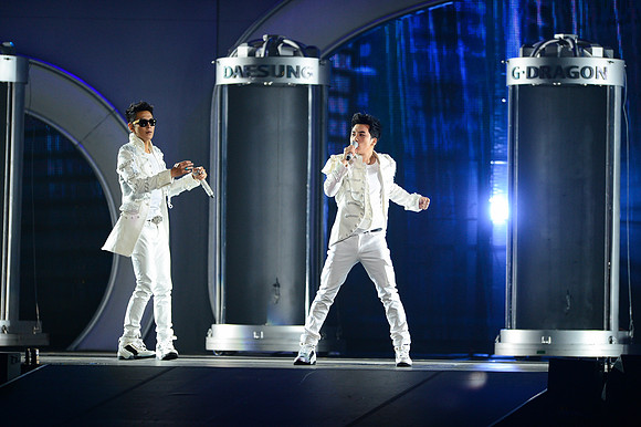 110212_HONDA_CENTER_0042