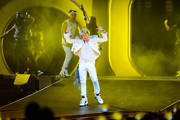 110212_HONDA_CENTER_0187