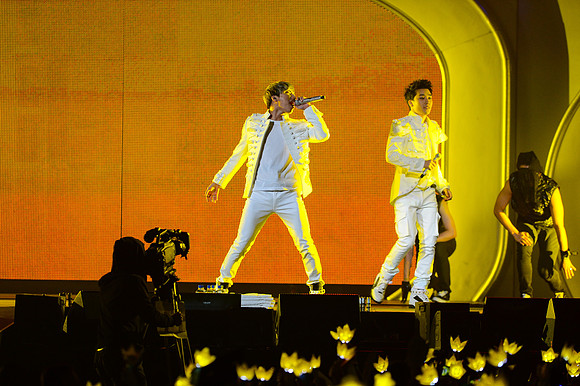 110212_HONDA_CENTER_0168