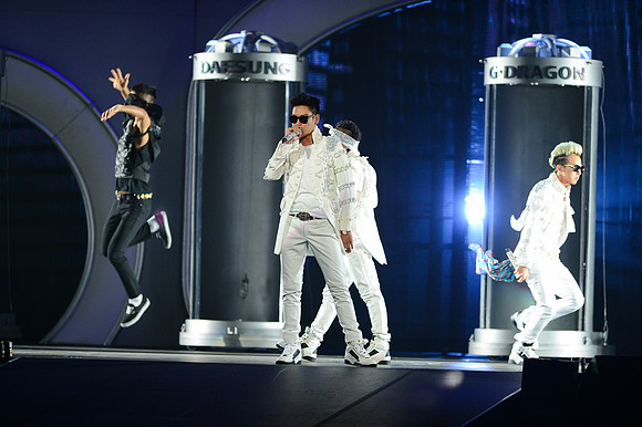 110212_HONDA_CENTER_0030
