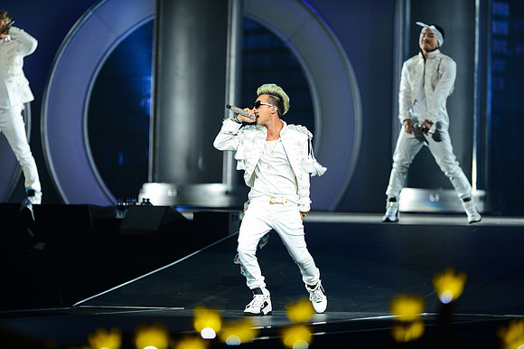 110212_HONDA_CENTER_0023