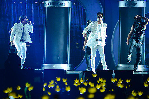 110212_HONDA_CENTER_0083