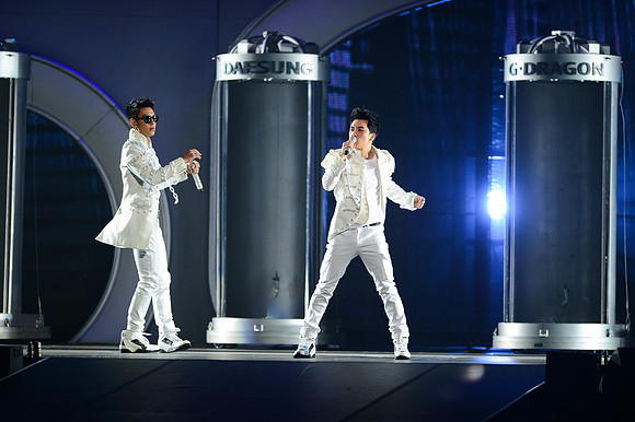 110212_HONDA_CENTER_0043