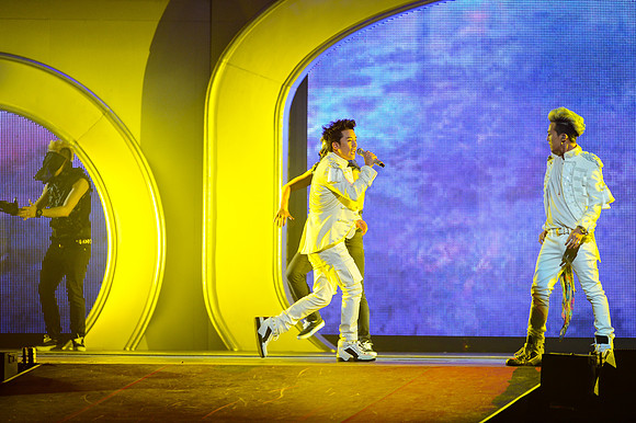110212_HONDA_CENTER_0155