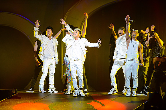 110212_HONDA_CENTER_0137