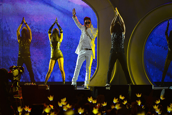 110212_HONDA_CENTER_0193