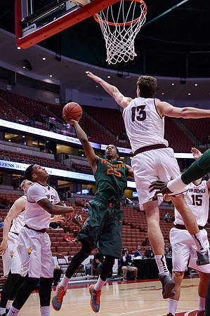 120113_HONDA_CENTER_0036