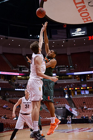 120113_HONDA_CENTER_0012