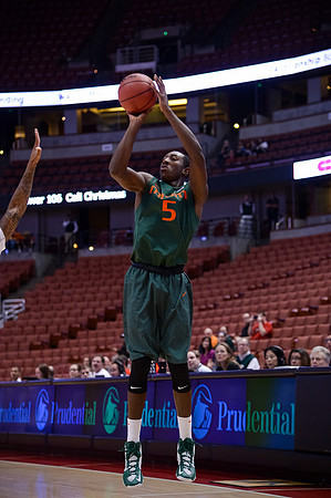 120113_HONDA_CENTER_0011