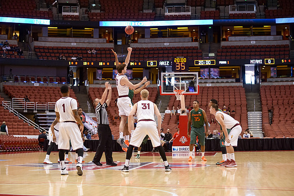 120113_HONDA_CENTER_0001