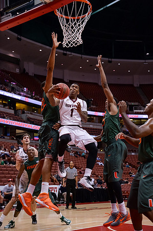 120113_HONDA_CENTER_0097