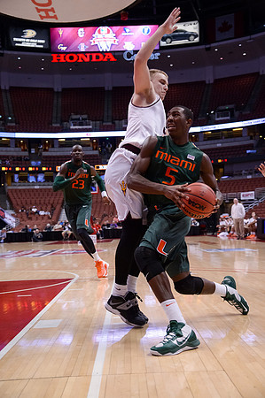 120113_HONDA_CENTER_0044