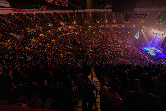 060124_HONDA_CENTER_0877
