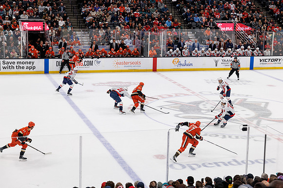 031125_ANAHEIM_DUCKS_1146