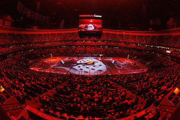 101624_ANAHEIM_DUCKS_0828