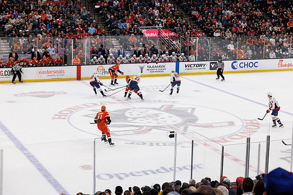 031125_ANAHEIM_DUCKS_1147