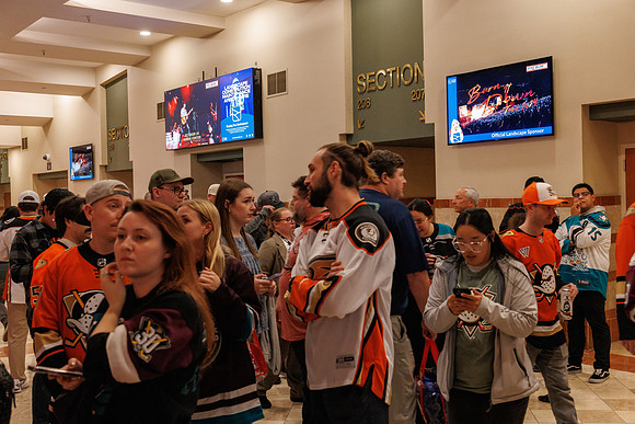 101624_ANAHEIM_DUCKS_0148