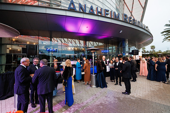 110224_OC_VIBE_0075