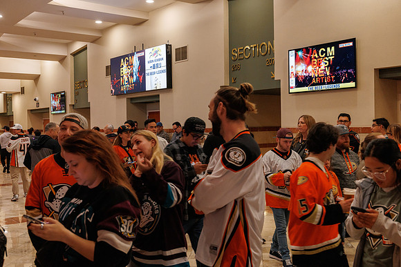 101624_ANAHEIM_DUCKS_0153
